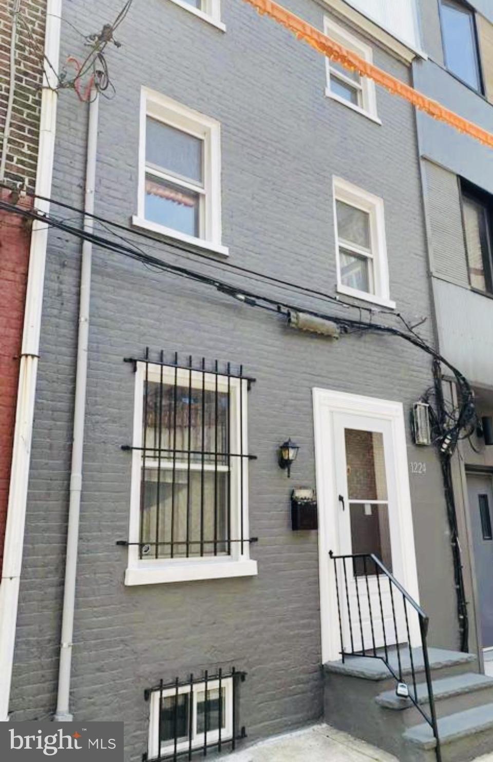 Carlton St, Philadelphia, PA 19107