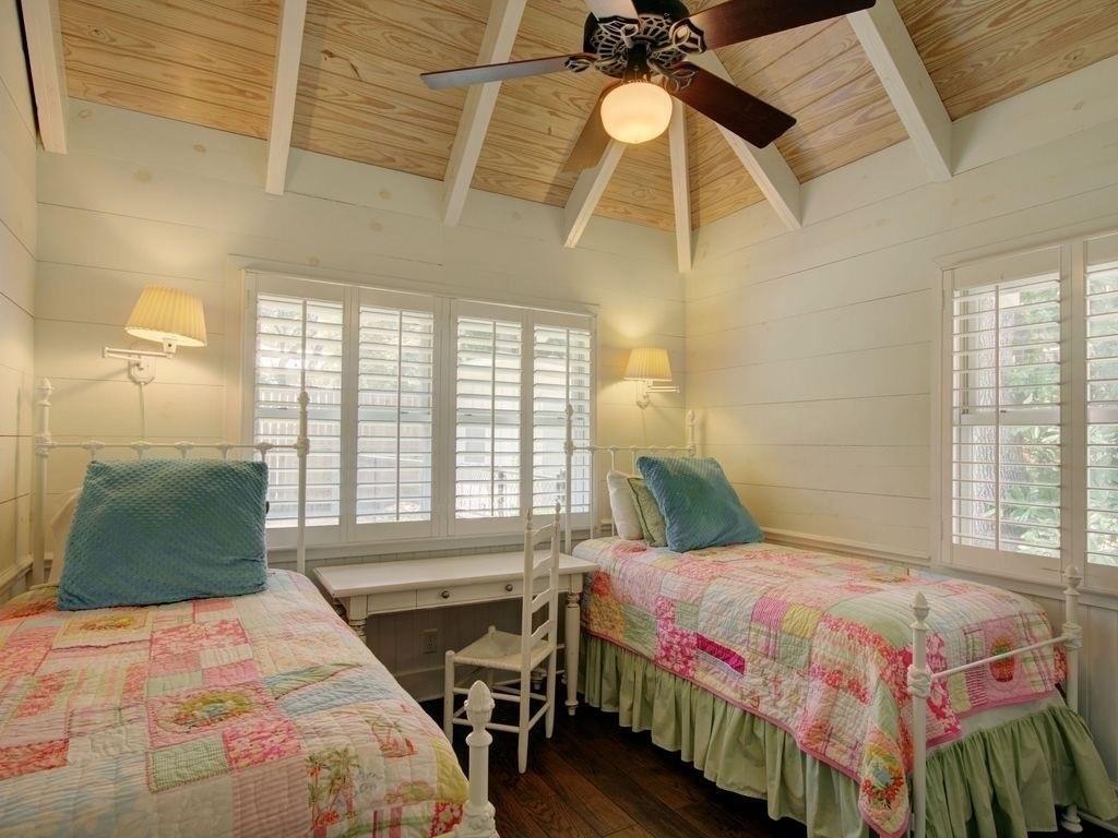 14th St, Saint Simons Island, GA 31522