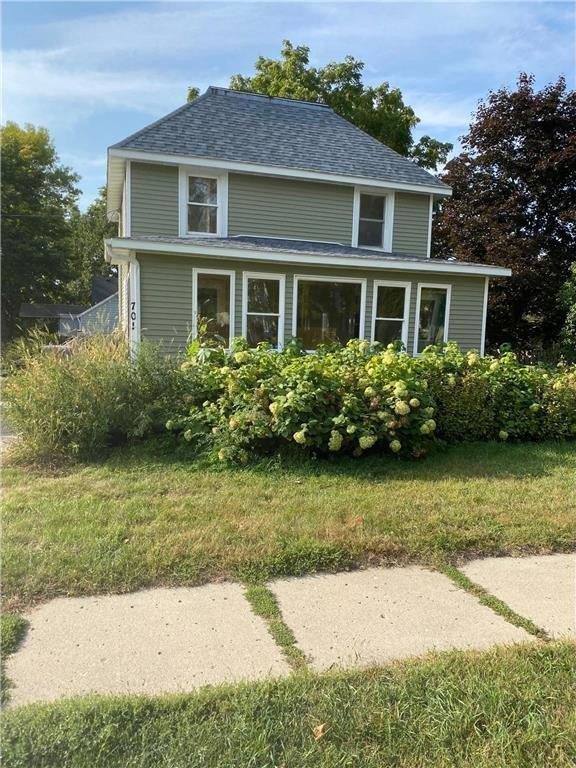 3rd St W, Northfield, MN 55057
