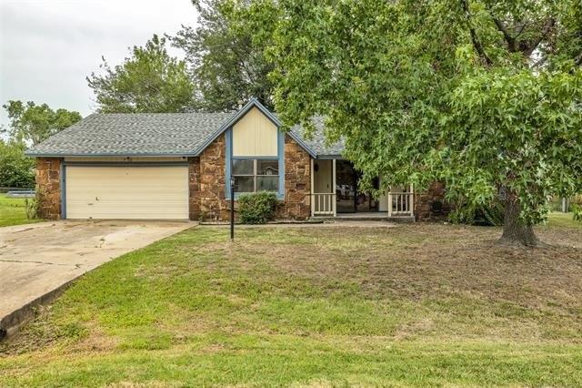 E Apple Ln, Claremore, OK 74019