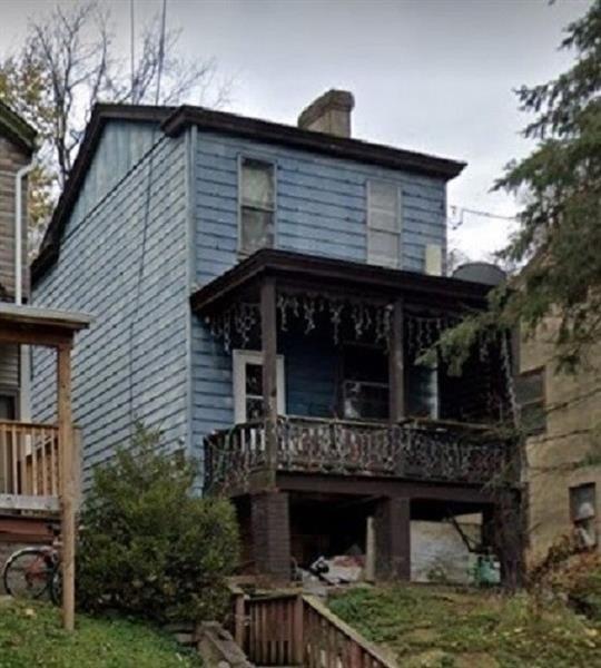 Cherry St, Homestead, PA 15120