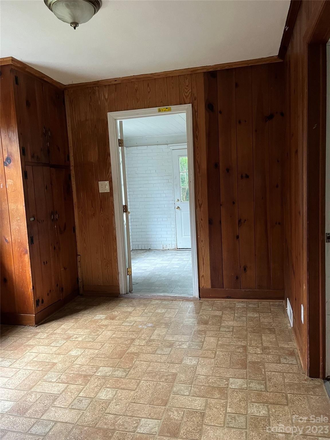 Rockford Ct, Charlotte, NC 28209