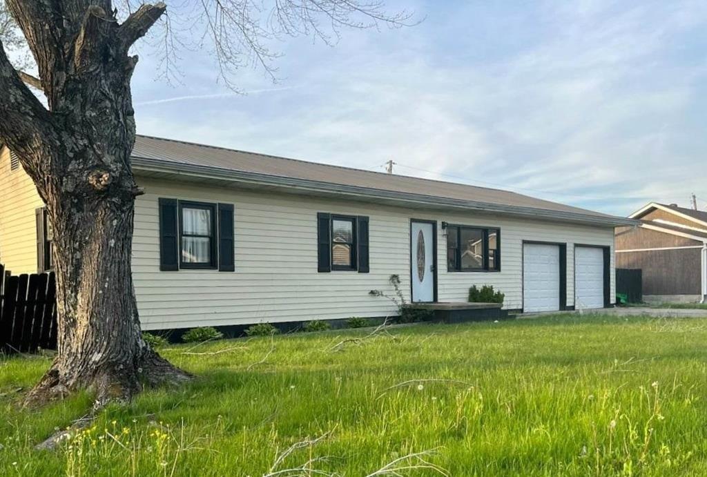 Kennedy St, Louisa, KY 41230