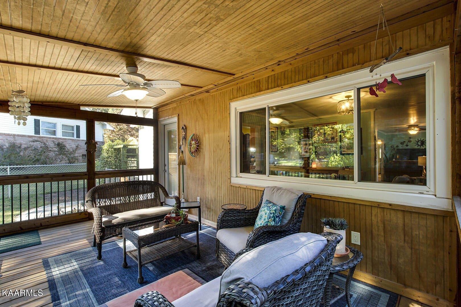 Tabor Rd, Oak Ridge, TN 37830