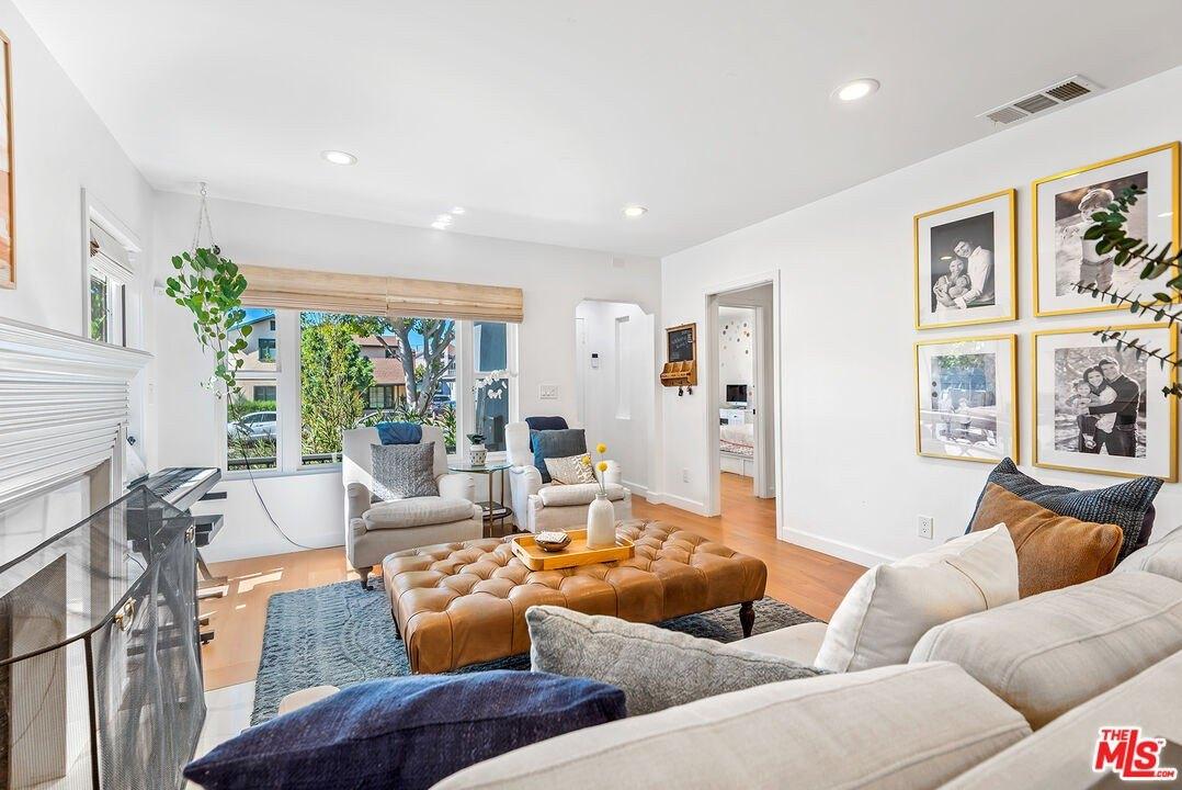 Pickford Way, Culver City, CA 90230