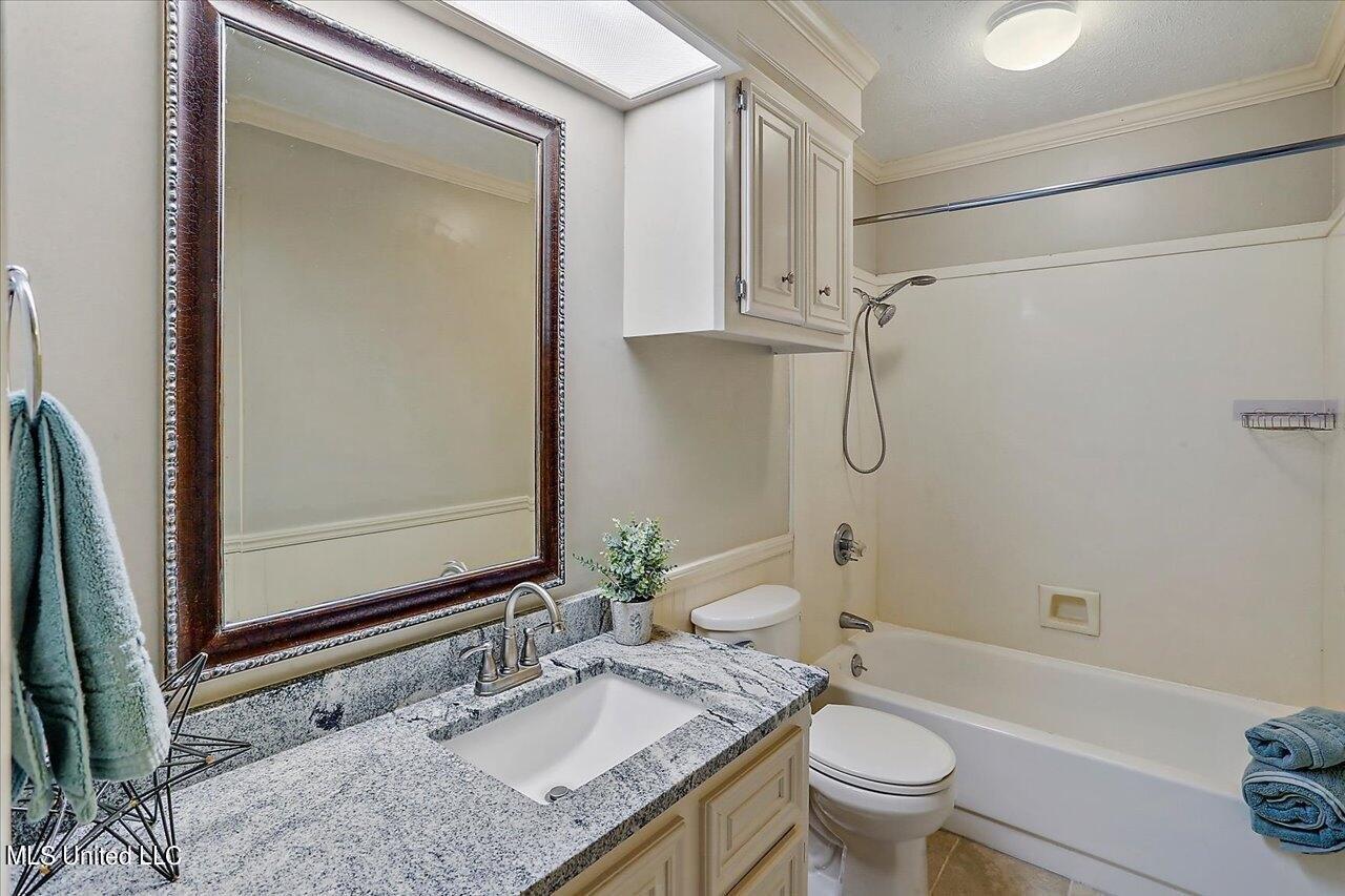 Arlington Cir, Ridgeland, MS 39157