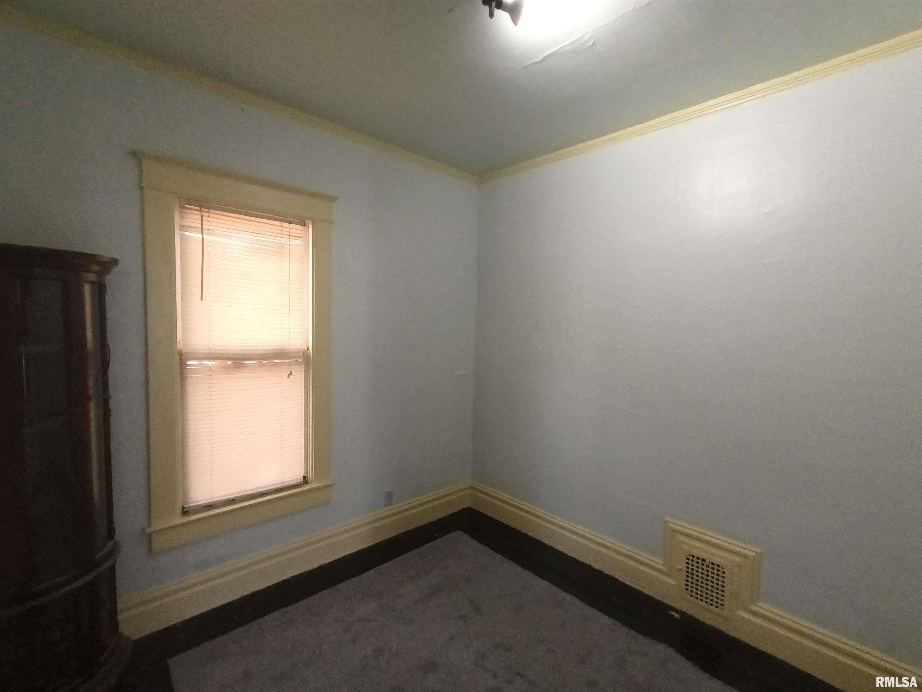 E Frye Ave, Peoria, IL 61603