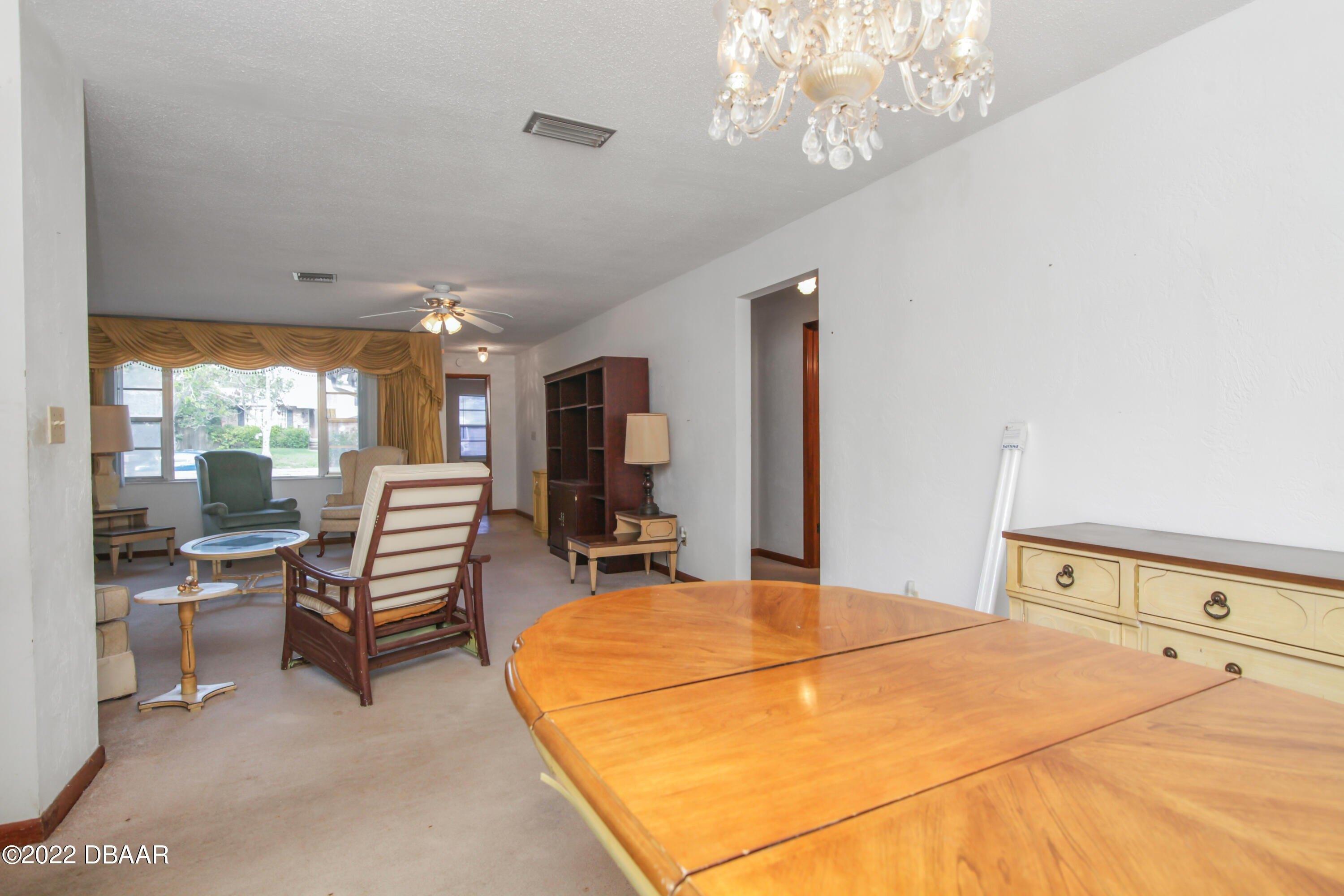 E Paradise Ln, Daytona Beach, FL 32119