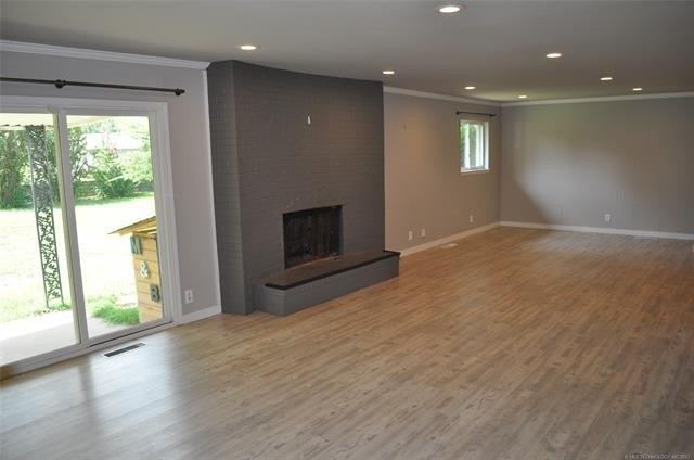 W D St, Jenks, OK 74037