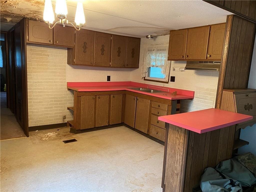 Meadow Dr, Jamestown, PA 16134