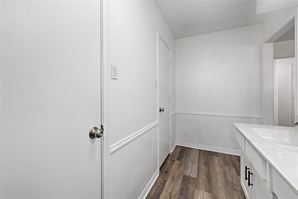N Surrey Dr, Carrollton, TX 75006
