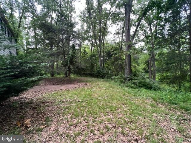 Ladues End Ln, Fairfax, VA 22030