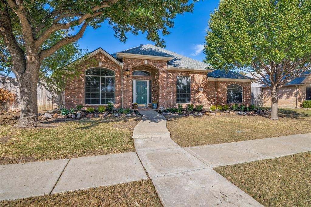 Oxford Ln, The Colony, TX 75056