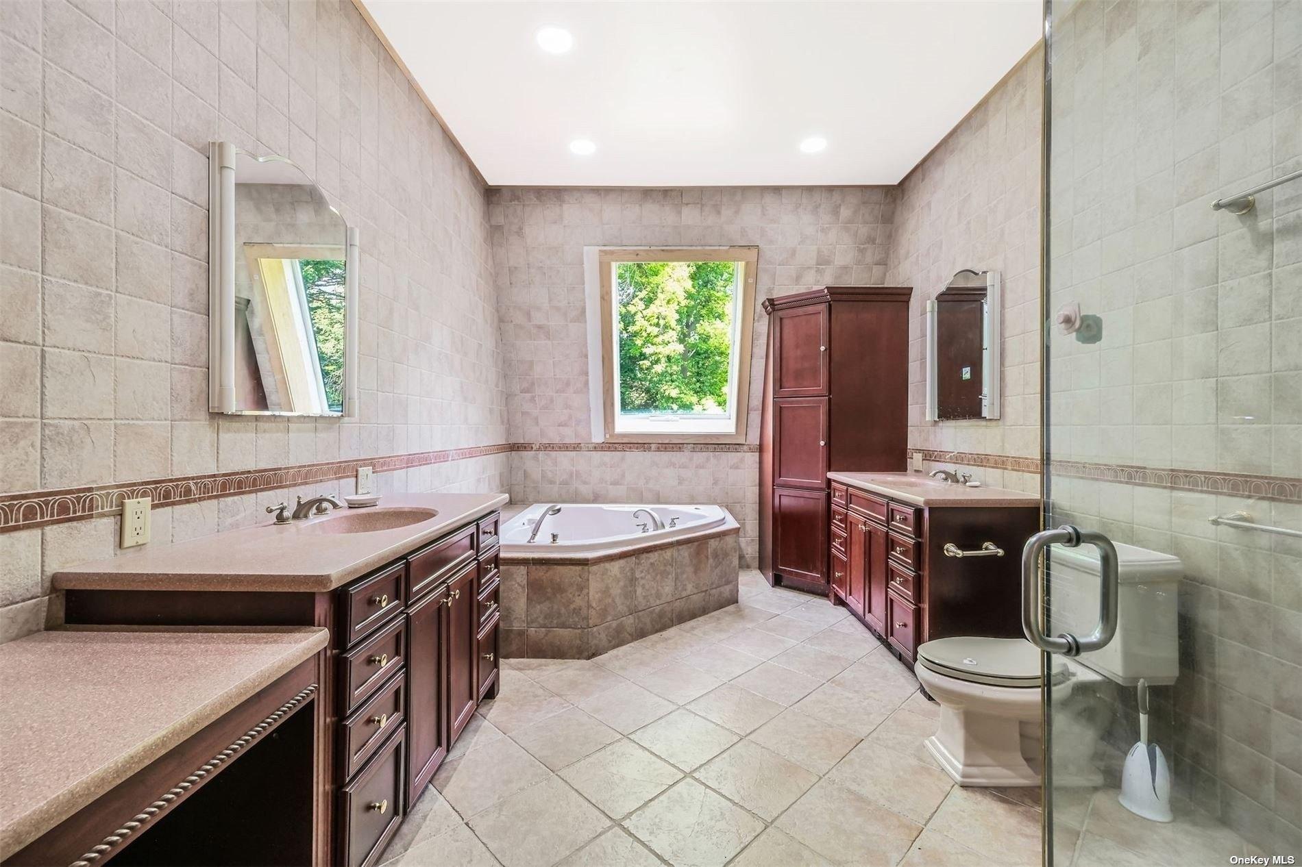 Old Field Rd, Setauket, NY 11733