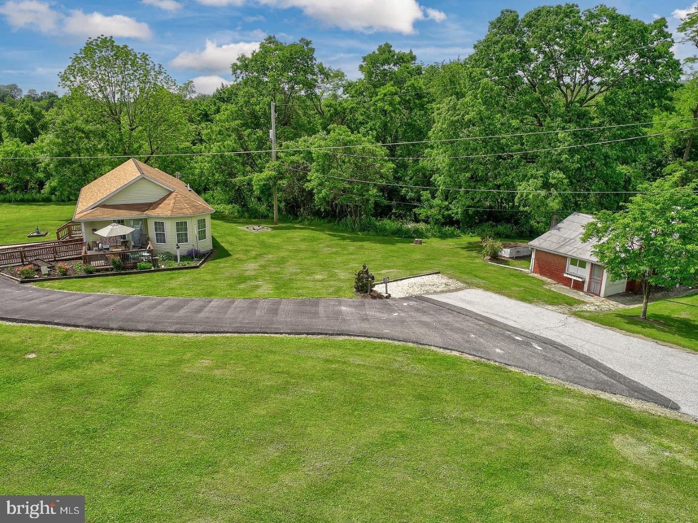 Penn St, Enola, PA 17025