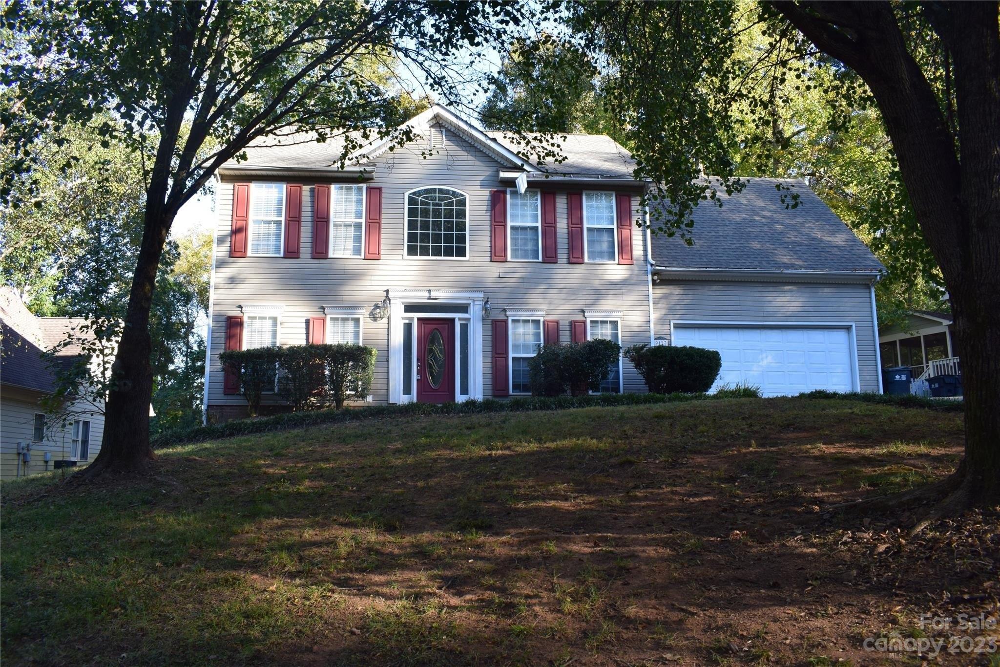 Brocklehurst Ln, Charlotte, NC 28215