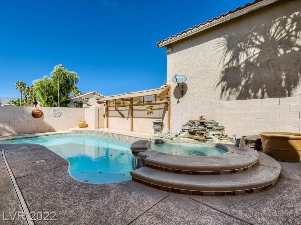 Howard Dade Ave, Las Vegas, NV 89129