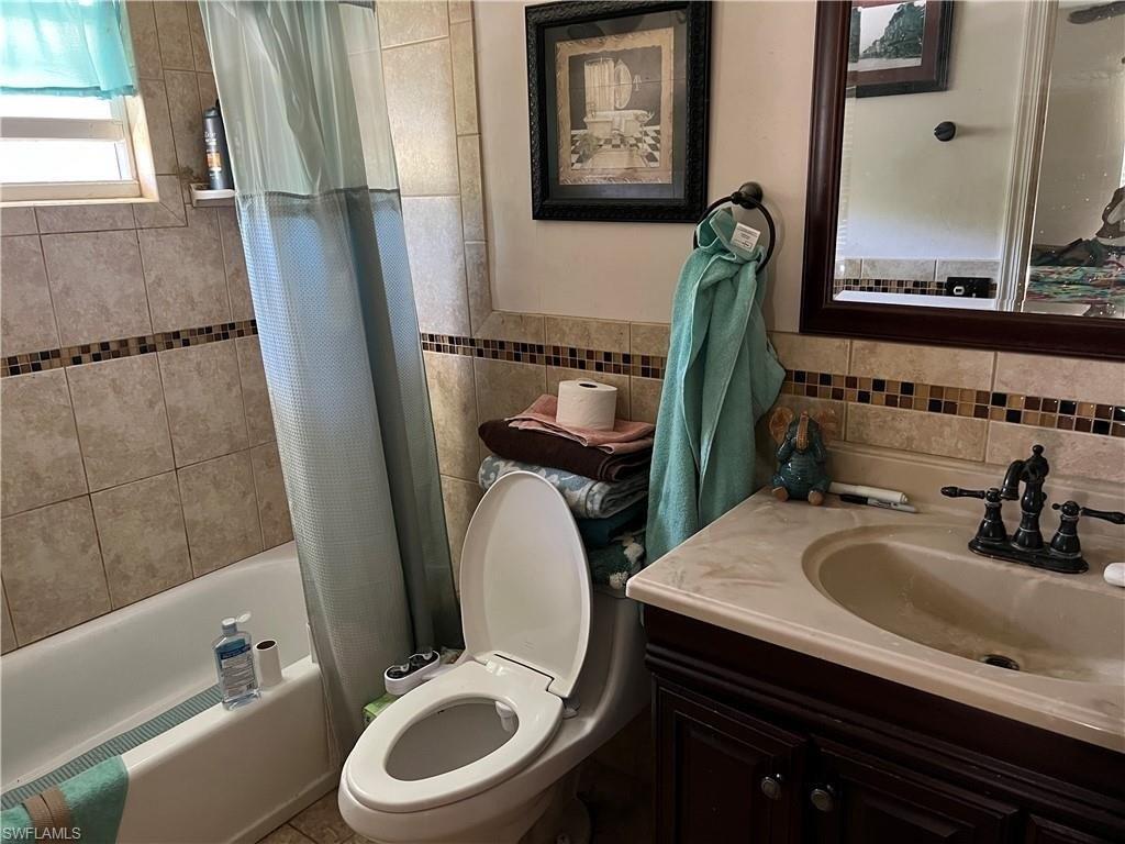 103rd Ave N, Naples, FL 34108