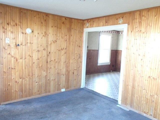Pine St, Fulton, NY 13069
