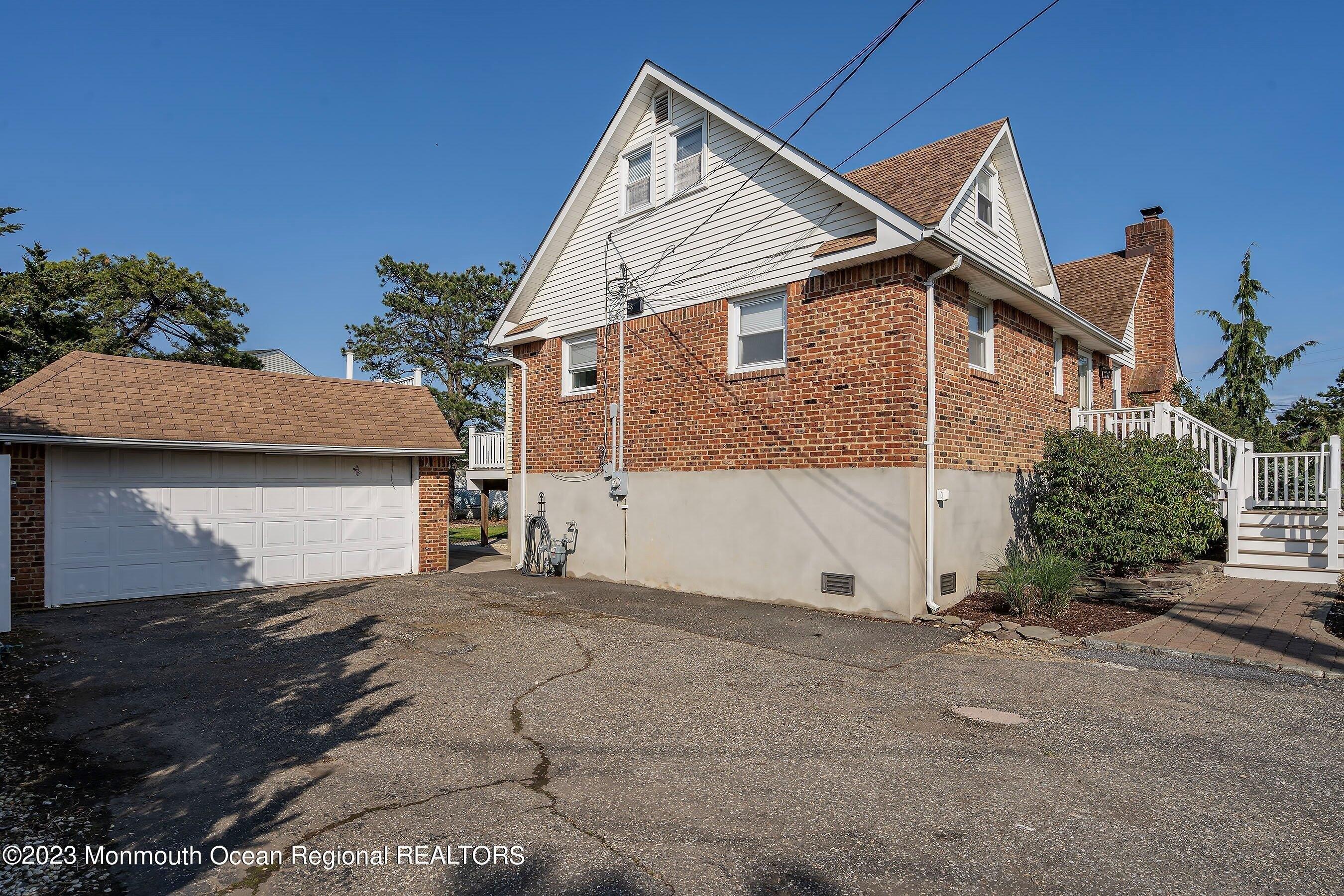 Cedarcrest Dr, Bayville, NJ 08721