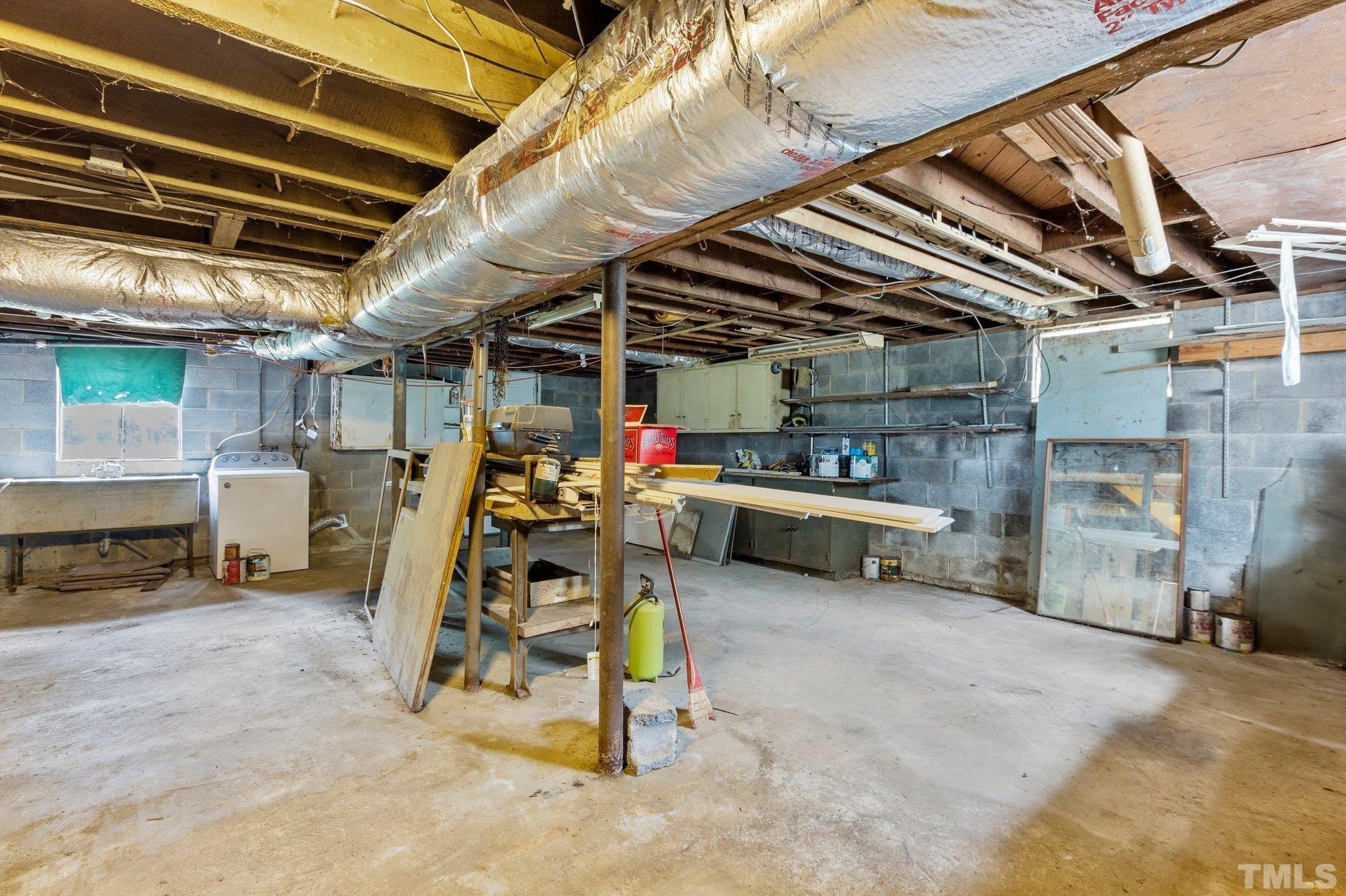 Central Ave, Hillsborough, NC 27278