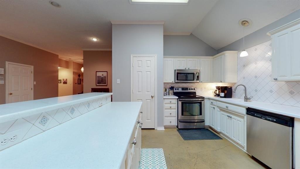 Brookway Dr, Fort Worth, TX 76123