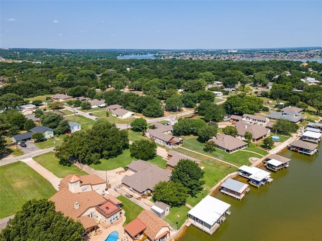 Apache Trail Ct, Granbury, TX 76048