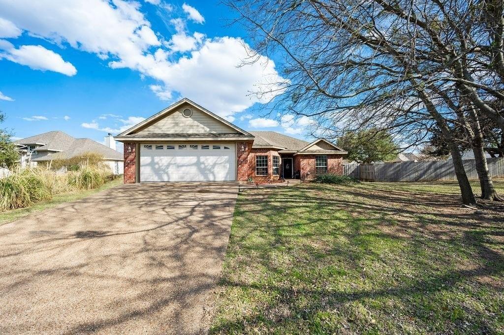 Granada Dr, Waco, TX 76708