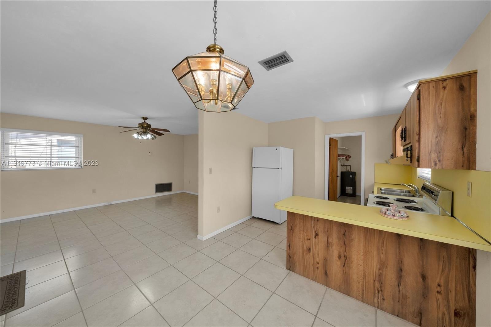Sw 42nd Ter, Miami, FL 33155