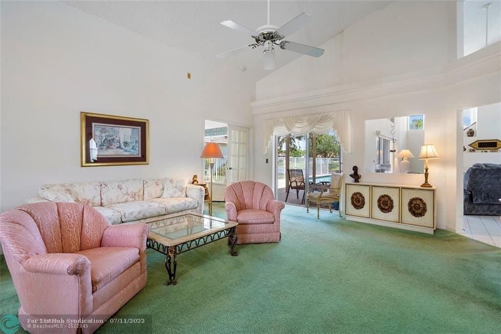 Cove Rd, Greenacres, FL 33413
