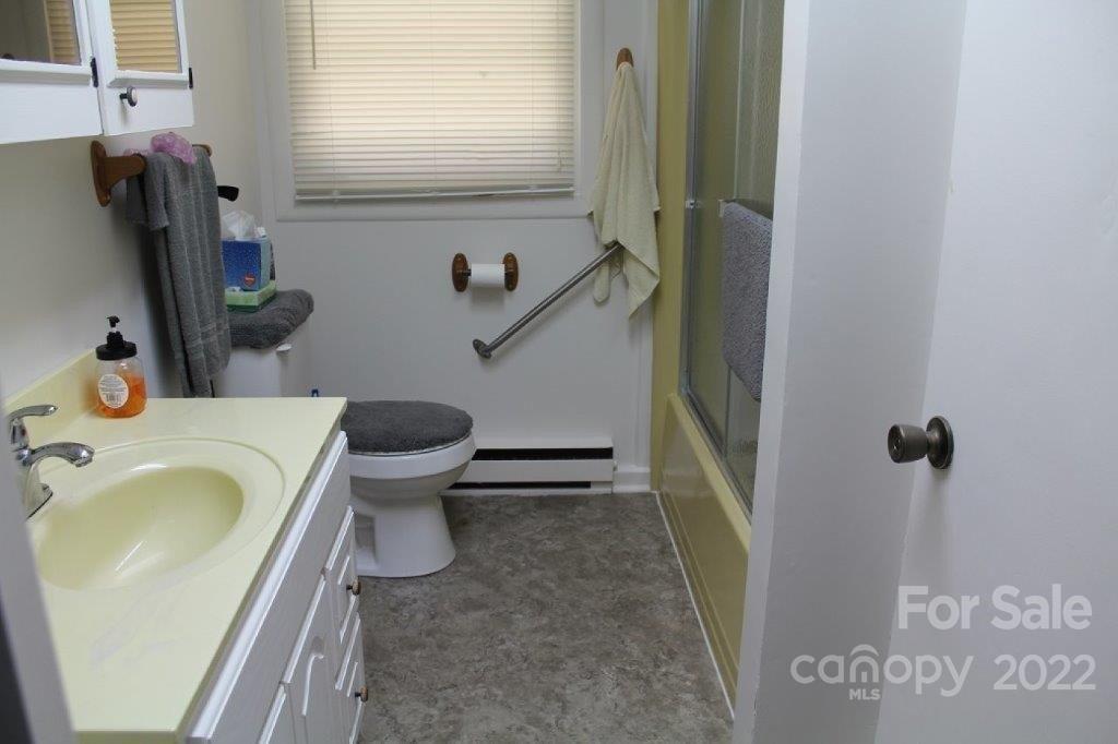 Summers Rd, Valdese, NC 28690
