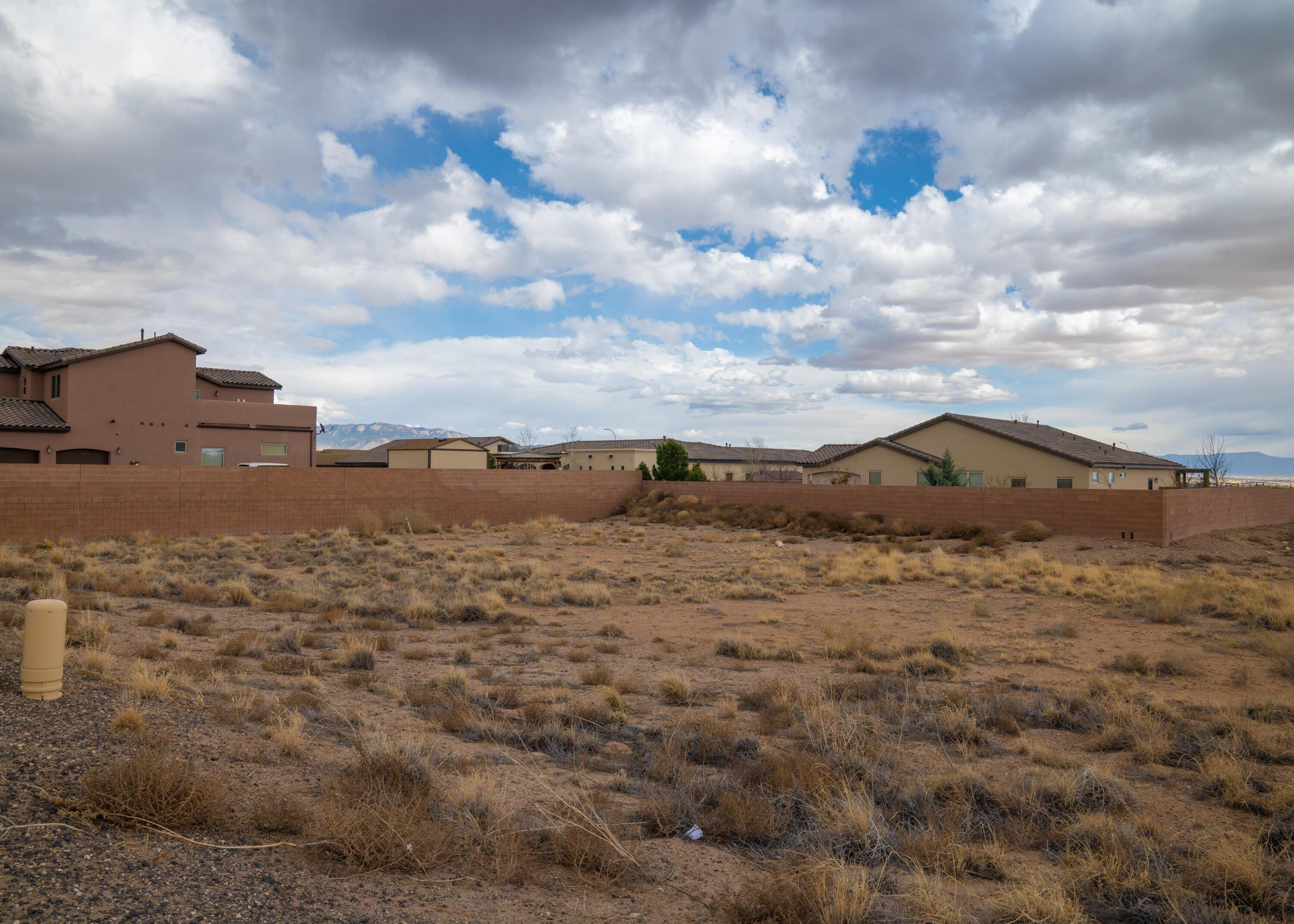 Azor Ln Nw, Albuquerque, NM 87120