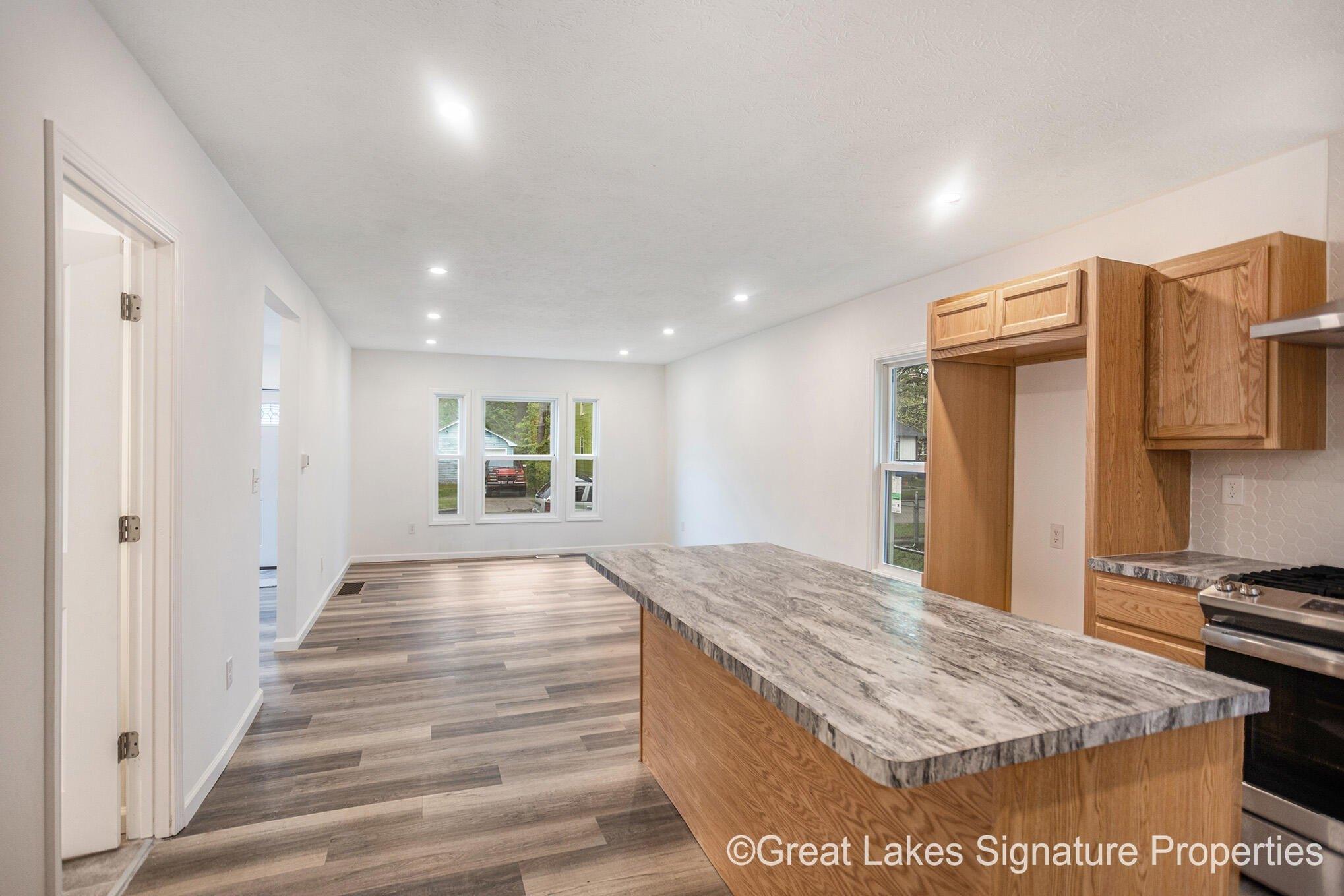6th St, Muskegon, MI 49444