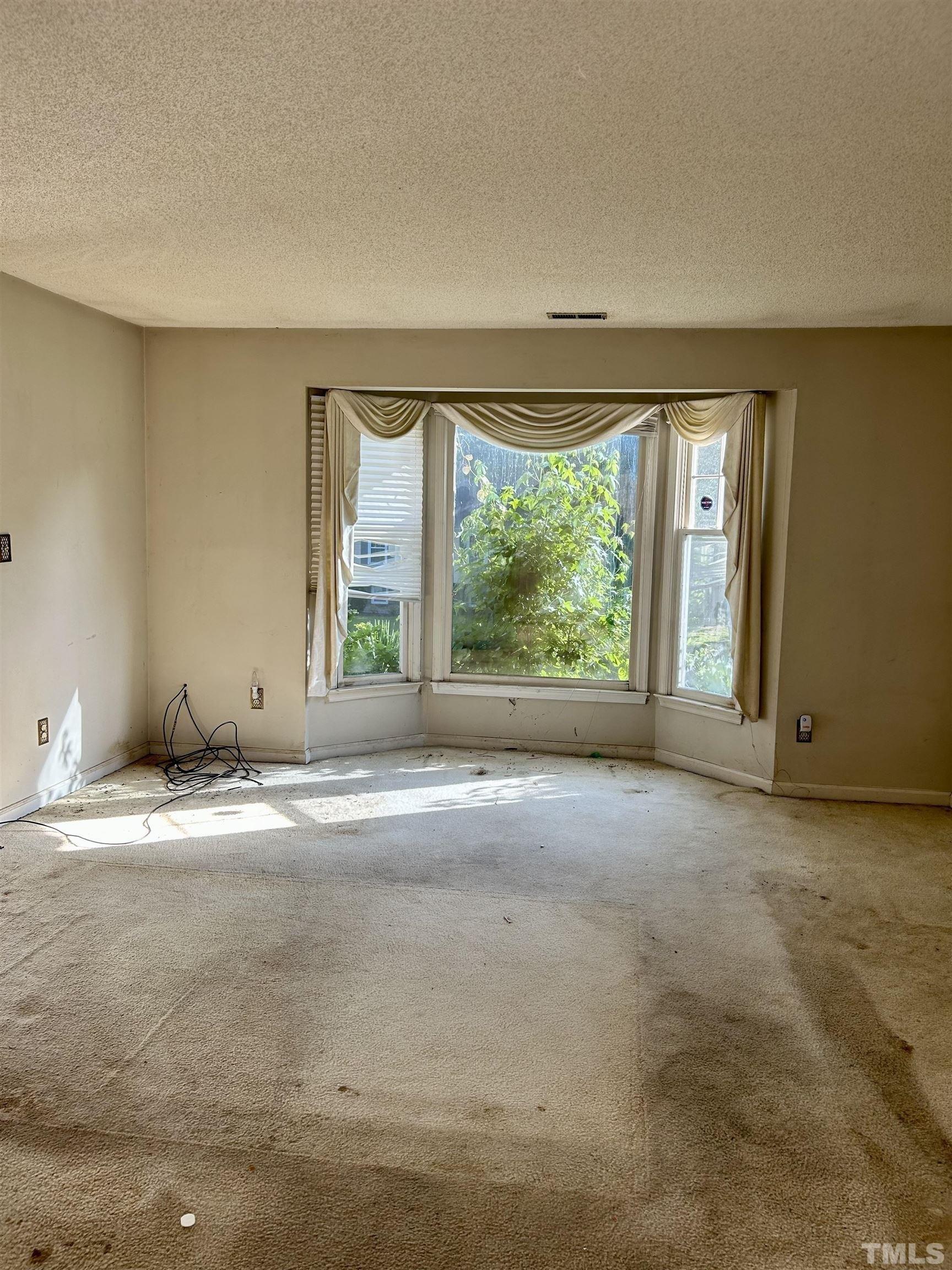 Hadrian Dr, Durham, NC 27703