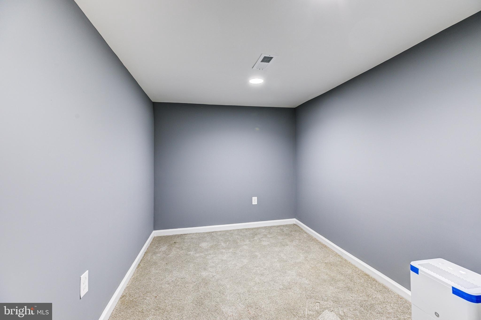 Presbury St, Baltimore, MD 21216