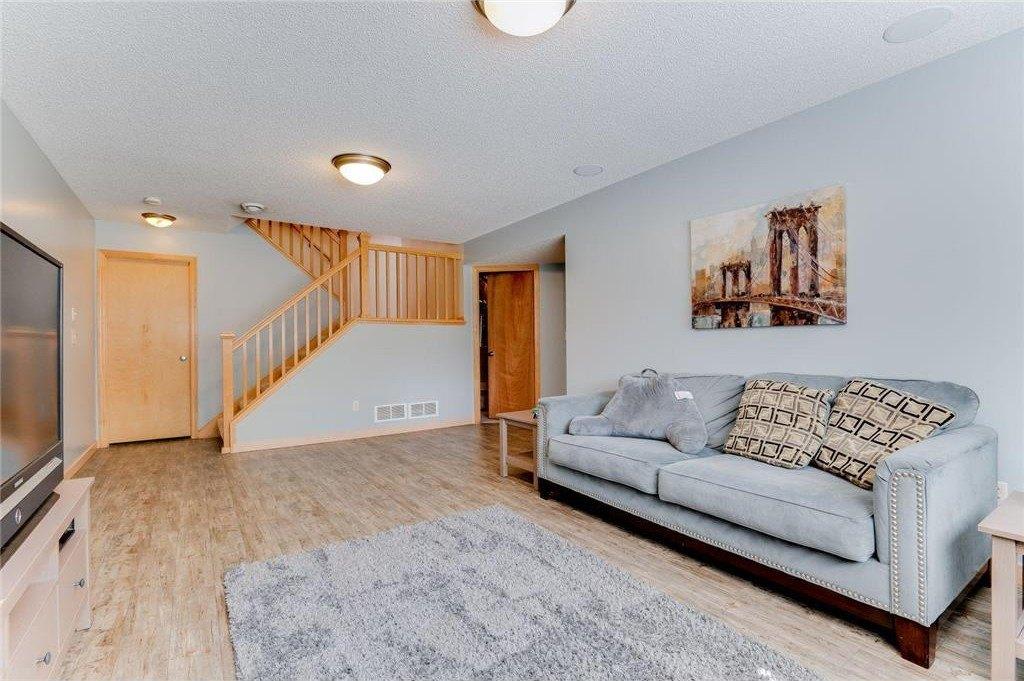 Wilds Dr Nw, Prior Lake, MN 55372