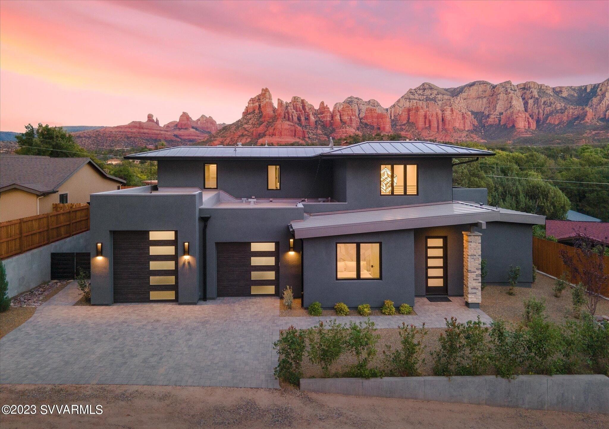 Roadrunner Ln, Sedona, AZ 86336