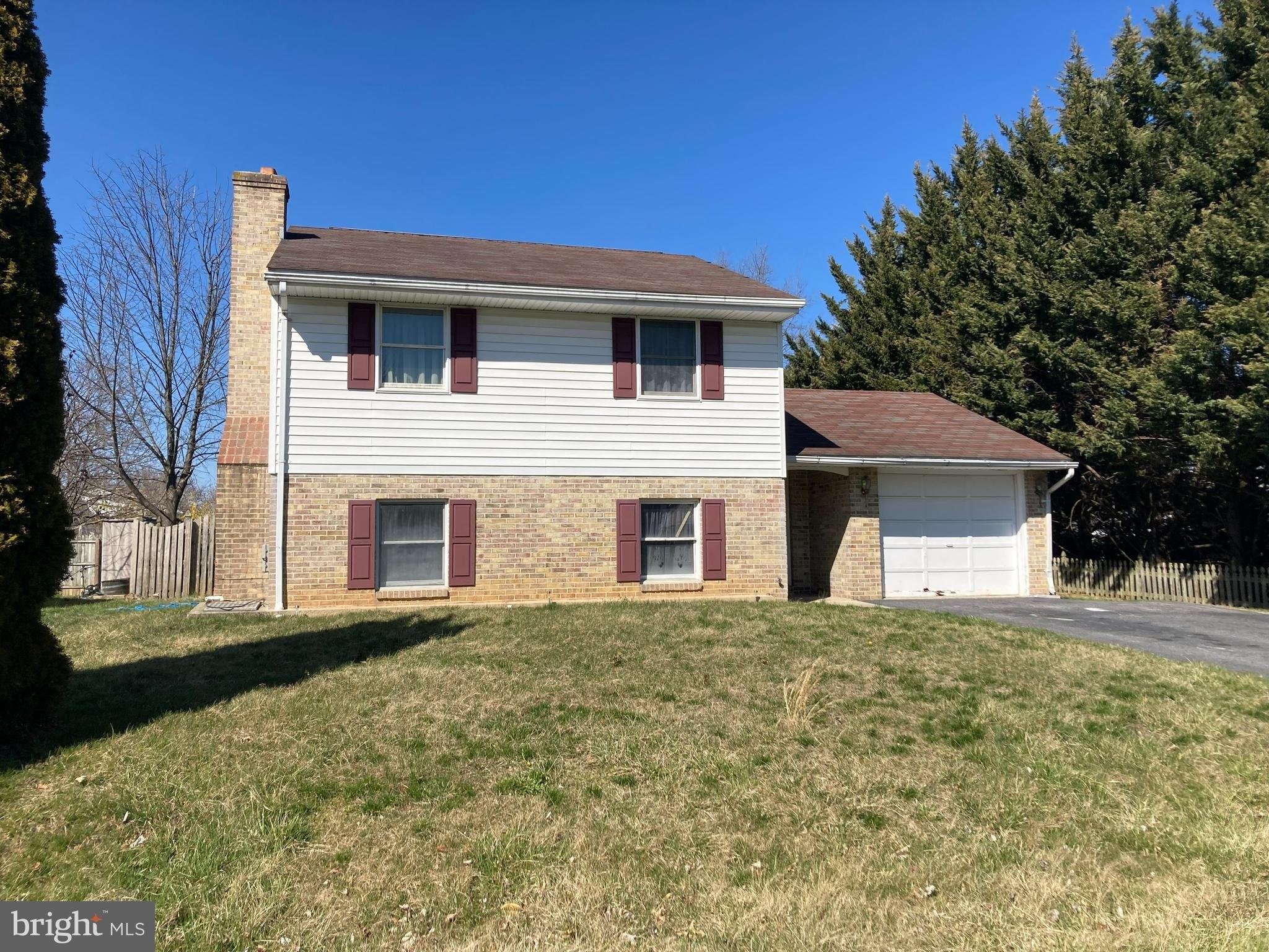 Cornell Ave, Hagerstown, MD 21742