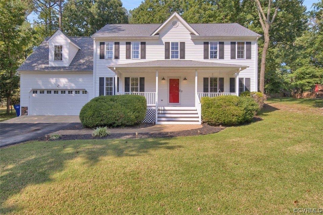 Old Hampstead Ct, Chester, VA 23831