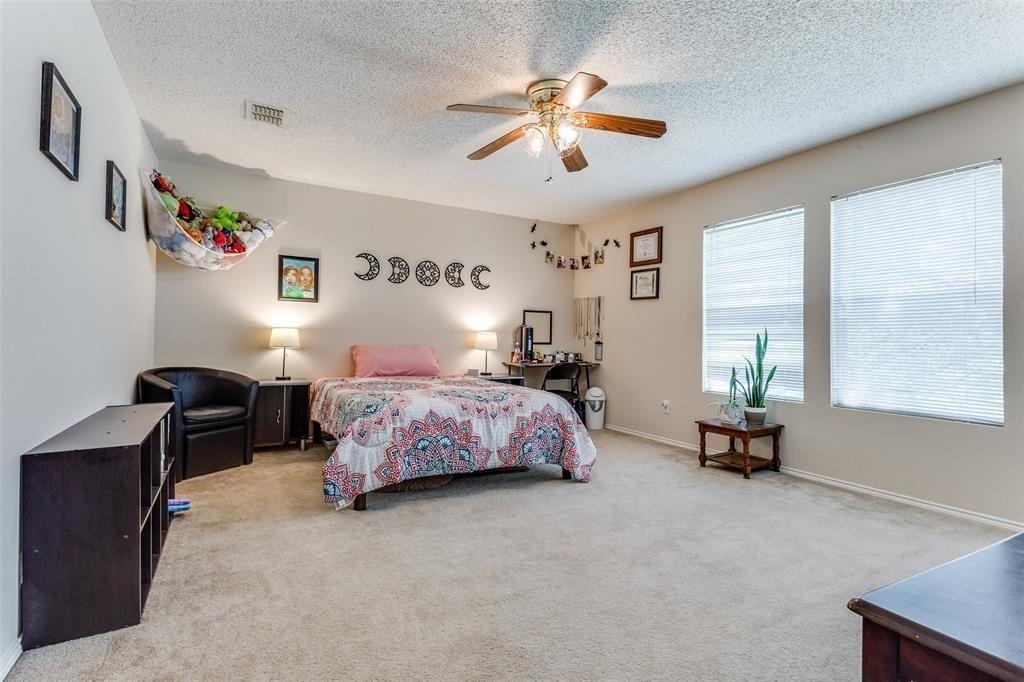Deerborn St, Wylie, TX 75098