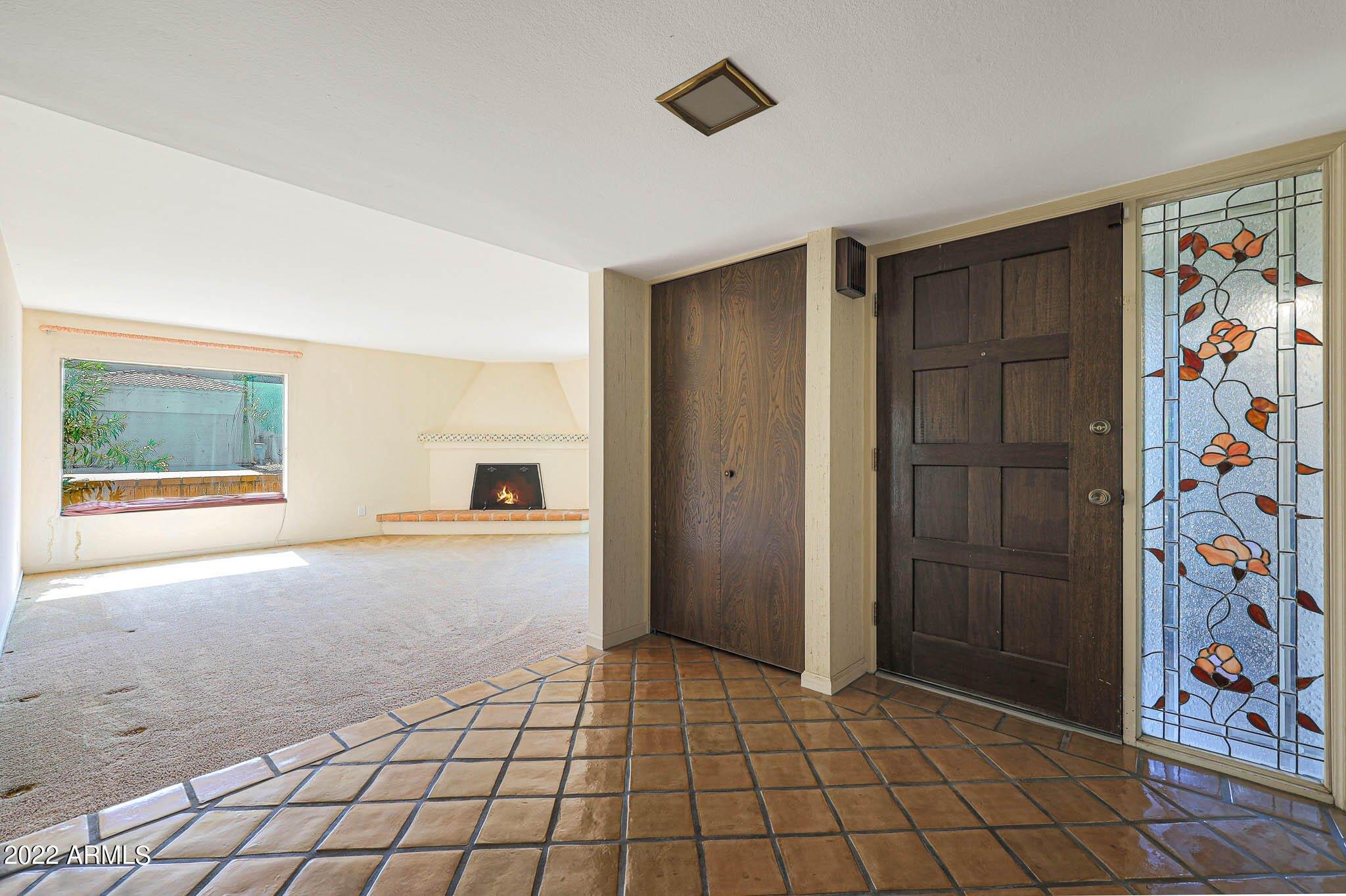 W Echo Ln, Phoenix, AZ 85021