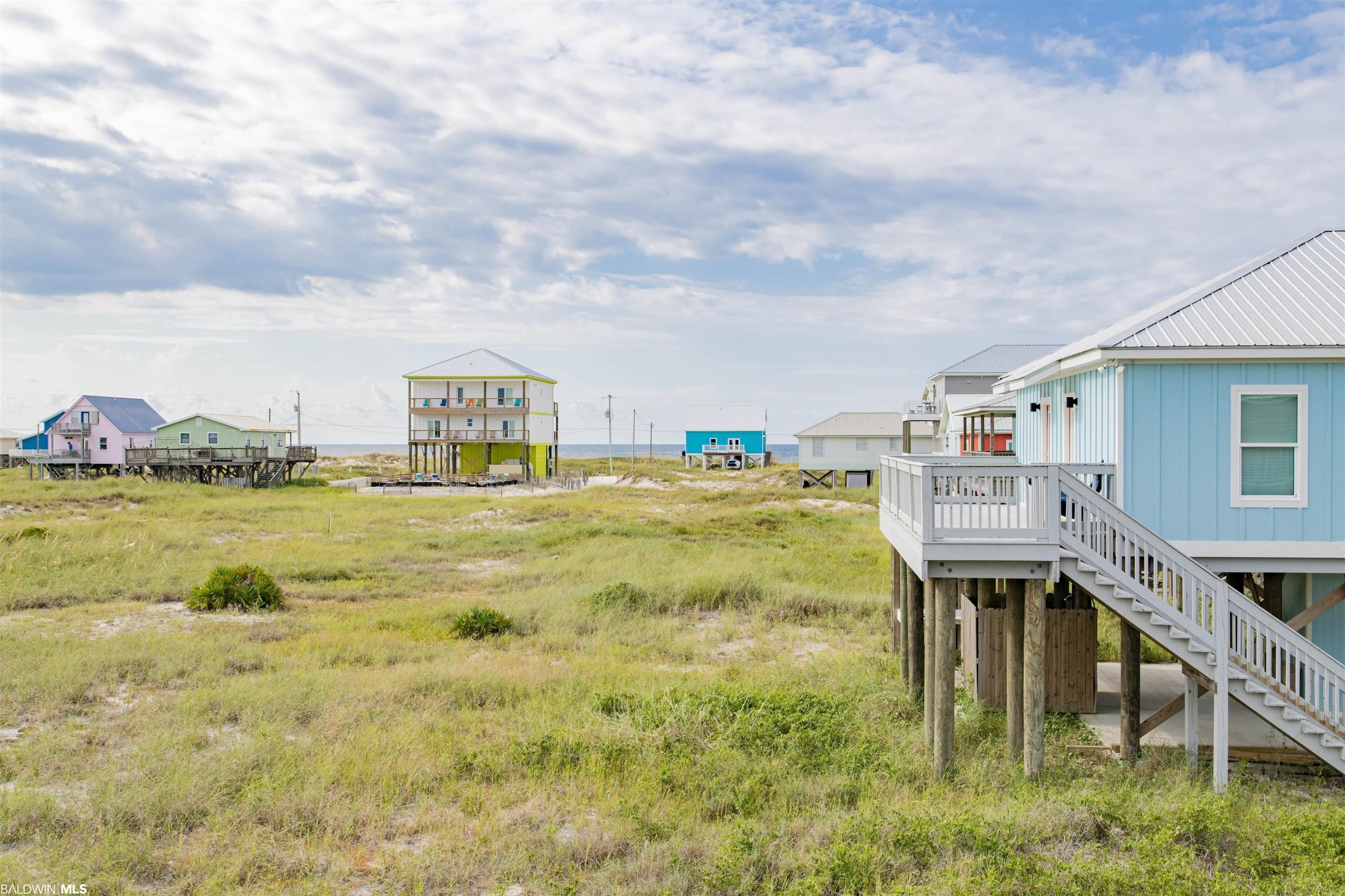 Bernard Ct E, Gulf Shores, AL 36542