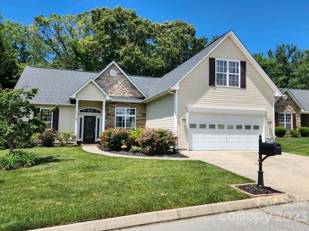 Cottage Ridge Rd, Fletcher, NC 28732