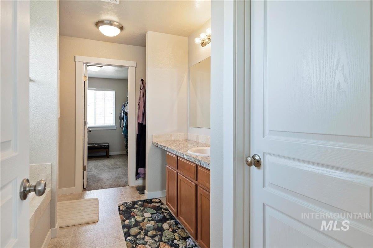 W Harness St, Boise, ID 83709