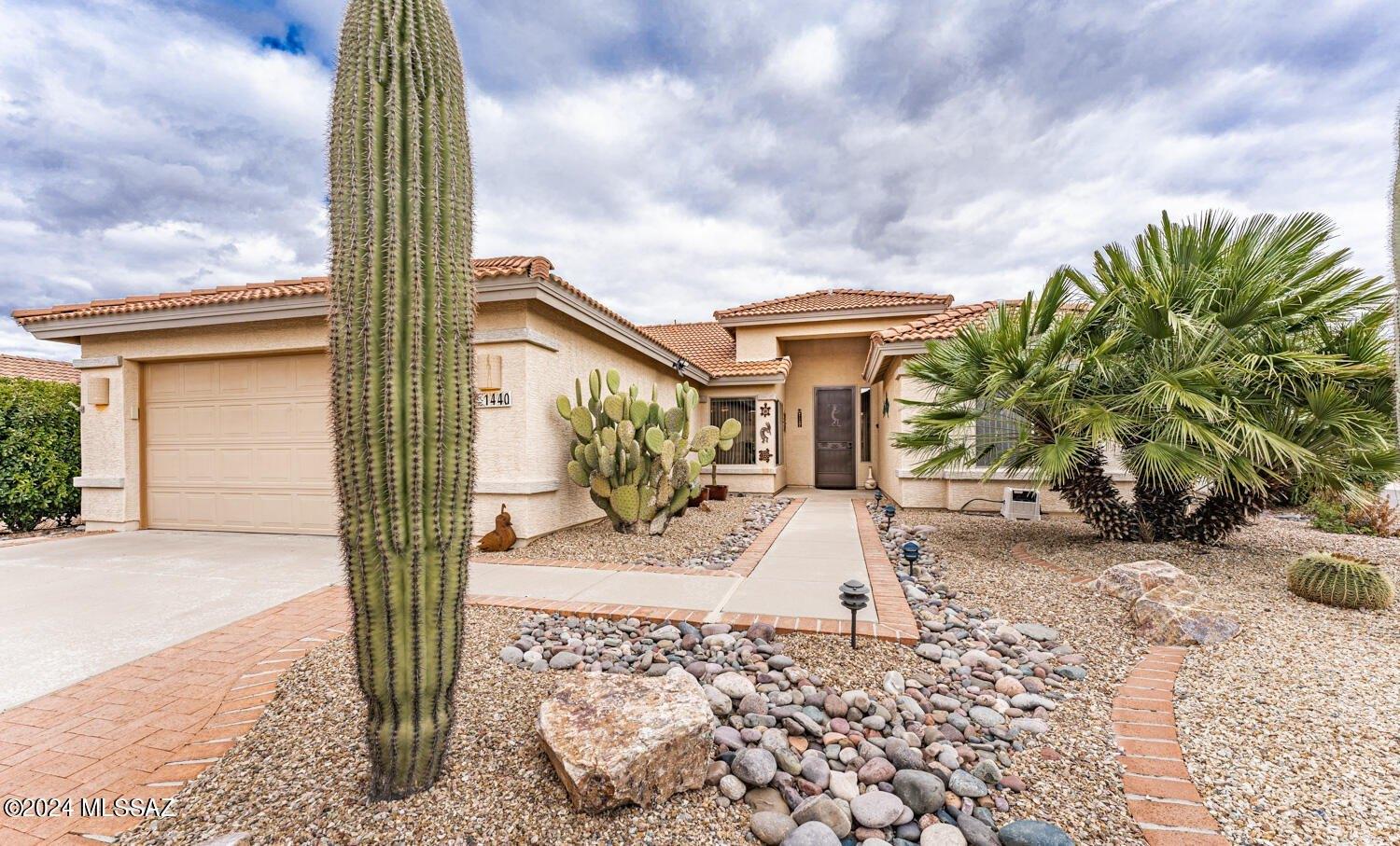 N Goldeneye Way, Green Valley, AZ 85614