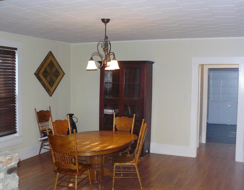 E Pine St, Blacksburg, SC 29702