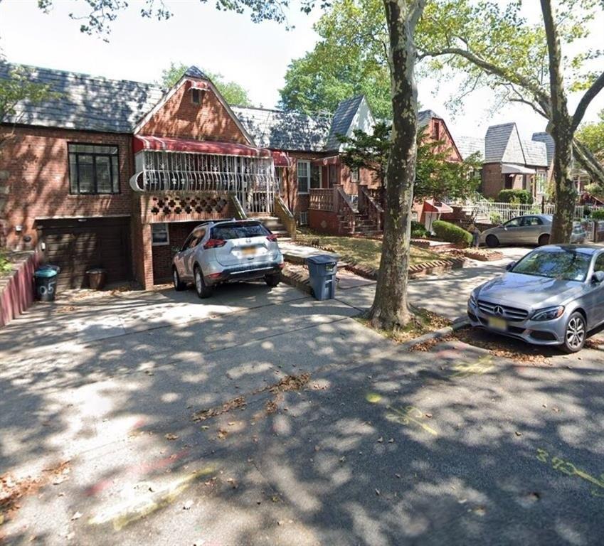 E 52nd St, Brooklyn, NY 11234