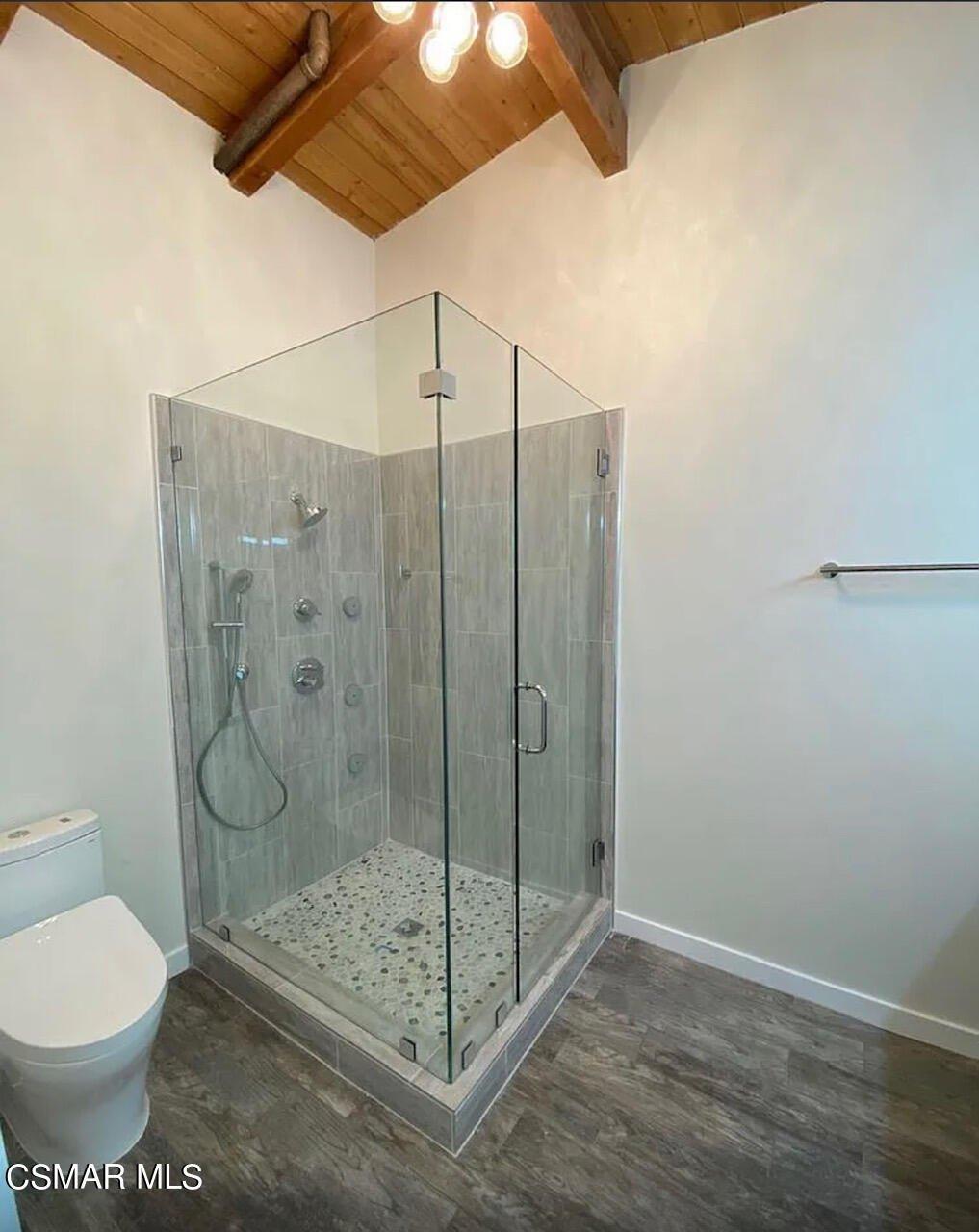 Woodlawn Dr, Thousand Oaks, CA 91360