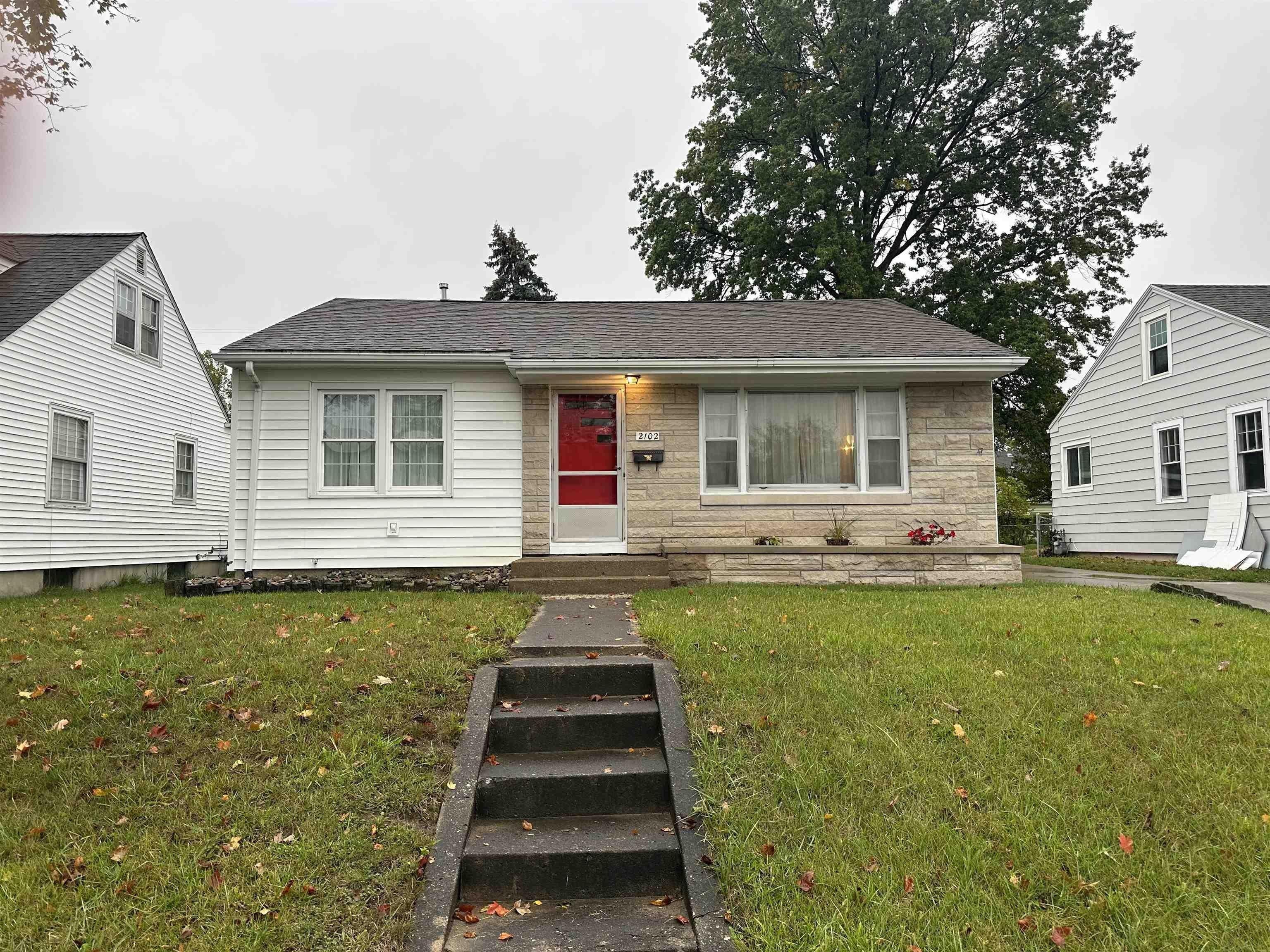 Glenwood Ave, Fort Wayne, IN 46805