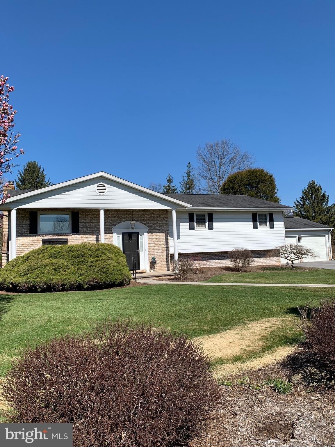 Spruce Dr, Gettysburg, PA 17325